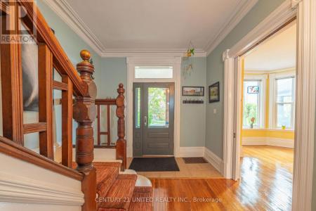 210 MCDONNEL STREET, Peterborough (town Ward 3), Ontario K9H 2V9, Canada