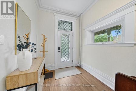 559 DOWNIE STREET, Peterborough (town Ward 3), Ontario K9H 4J7, Canada