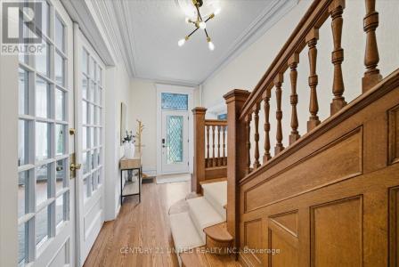 559 DOWNIE STREET, Peterborough (town Ward 3), Ontario K9H 4J7, Canada