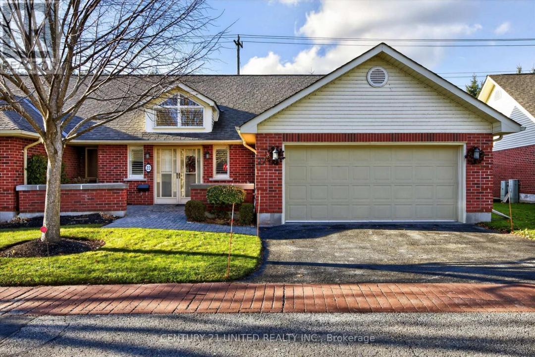 1121 ARMOUR ROAD, Peterborough (ashburnham Ward 4), 온타리오주 K9H 7N8, 캐나다