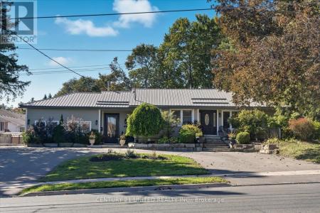 749 SPILLSBURY DRIVE, Peterborough (otonabee Ward 1), Ontario K9K 1K9, Canada