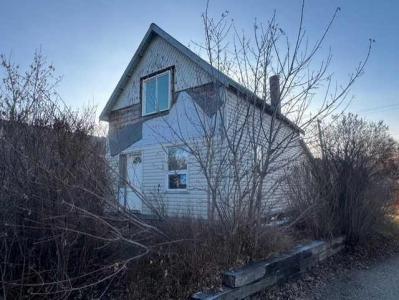 10306 101 STREET, Peace River, Alberta T8S 1K1, Canadá