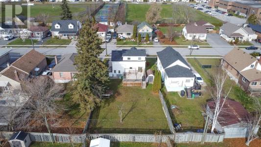 677 ORPINGTON ROAD, Peterborough (otonabee Ward 1), Ontario K9J 4A5, Canada