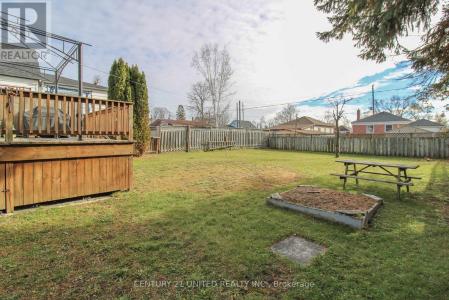 677 ORPINGTON ROAD, Peterborough (otonabee Ward 1), Ontario K9J 4A5, Canada