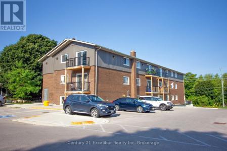 320 QUEEN STREET EAST, Centre Wellington (fergus), Ontario N1M 1T4, Canada