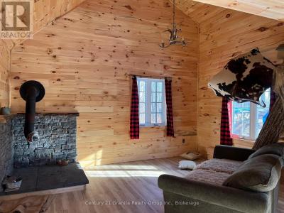 00 ROSS TRAIL, Dysart Et Al (harburn), Ontario K0M 1S0, Canadá