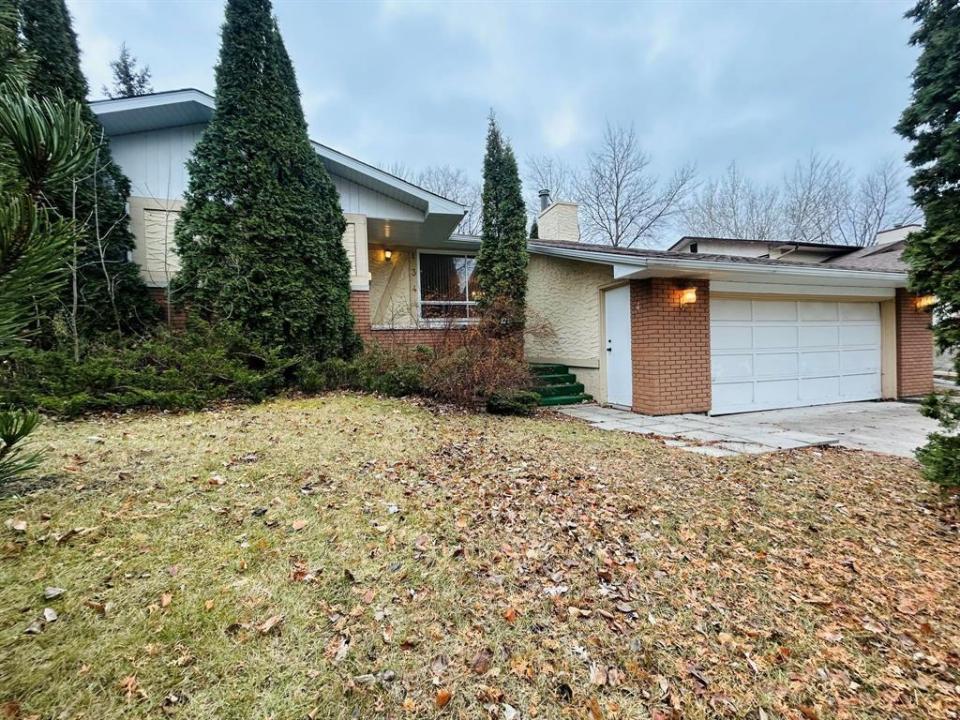 134 BARKER BOULEVARD, Winnipeg, 马尼托巴 R3R 2E1, 加拿大