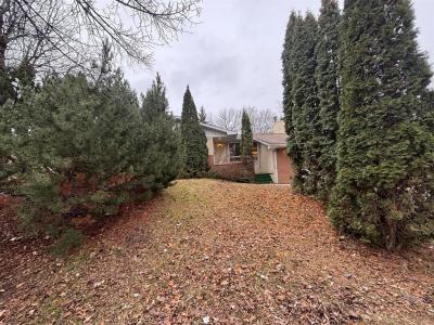 134 BARKER BOULEVARD, Winnipeg, 马尼托巴 R3R 2E1, 加拿大