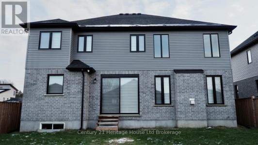 8 SYCAMORE DRIVE, Tillsonburg, Ontario N4G 5S3, Kanada