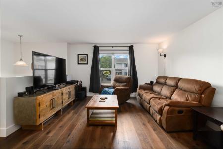 43 CIDER MAPLE DRIVE, Timberlea, Nova Scotia B3T 1K8, Canada