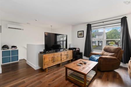 43 CIDER MAPLE DRIVE, Timberlea, Nova Scotia B3T 1K8, Canada