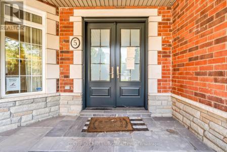 5 CLASSIC DRIVE, Brampton (credit Valley), Ontario L6Y 5G9, Canadá