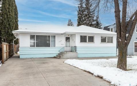 1312 13TH STREET E, Saskatoon, 薩斯喀徹爾省 S7H 0C7, 加拿大