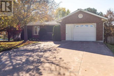 750 BAIRD STREET, Kincardine, Ontario N2Z 1M3, Canadá