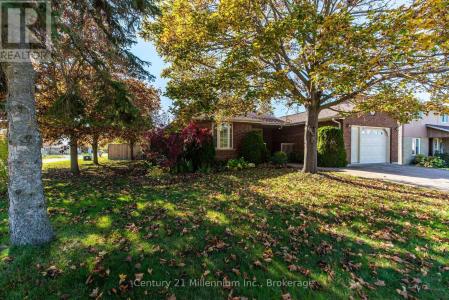 750 BAIRD STREET, Kincardine, Ontario N2Z 1M3, Canadá