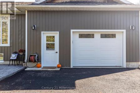 23 PIERCE STREET NORTH, South Bruce Peninsula, オンタリオ N0H 2T0, カナダ