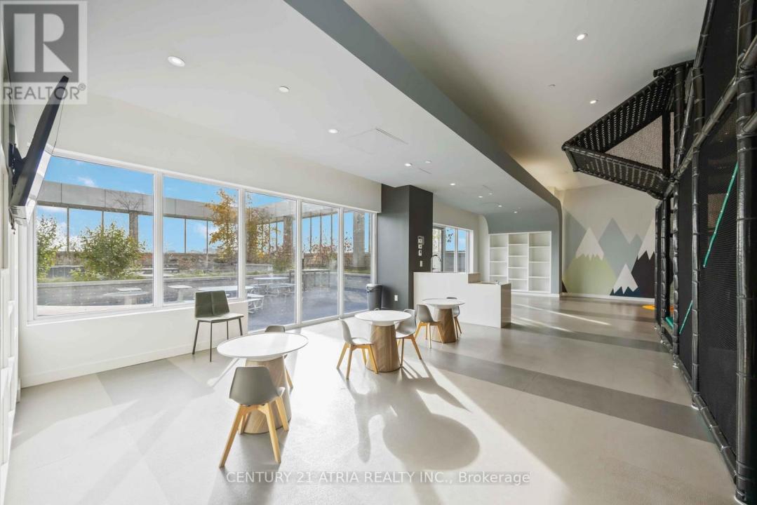 2031 KENNEDY ROAD, Toronto (dorset Park), Ontario M1T 0B8, Canadá