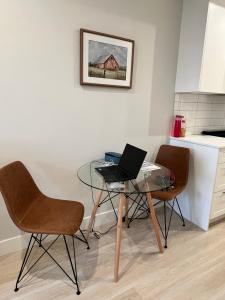 1930 STARLING DRIVE, Tsawwassen, British Columbia V4M 0C7, Canada