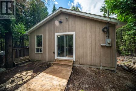 1025 WEST ROAD, Northern Bruce Peninsula, Ontario N0H 1W0, Canadá