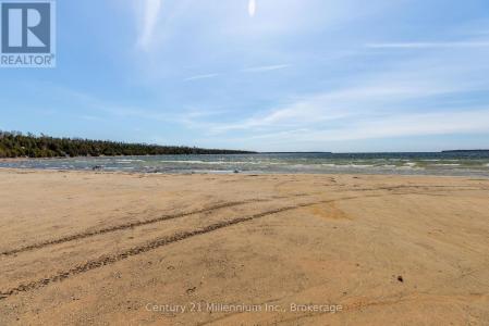 PT 52 HENWOOD STREET, Northern Bruce Peninsula, Ontario N0H 2M0, Canada