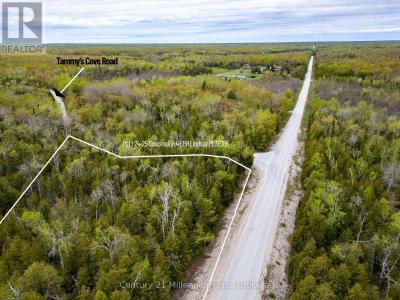 PT LT 24-25 CON 4 EBR, Northern Bruce Peninsula, Ontario N0H 1W0, Canada