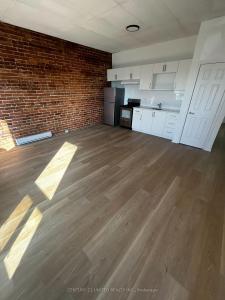 174.5 HUNTER STREET W, Peterborough, 온타리오주 K9H 2L2, 캐나다