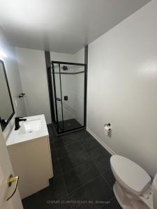 174.5 HUNTER STREET W, Peterborough, 온타리오주 K9H 2L2, 캐나다