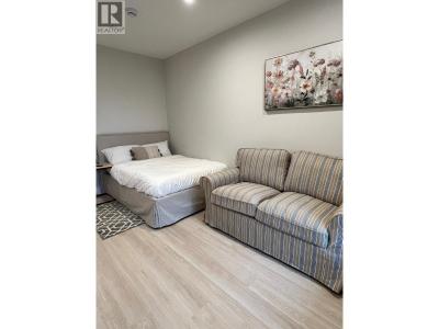 1930 STARLING DRIVE, Tsawwassen, British Columbia V4M 0C7, Canada