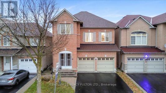 8 BOULDERBROOK DRIVE, Toronto (rouge), Ontario M1X 2B9, Canada