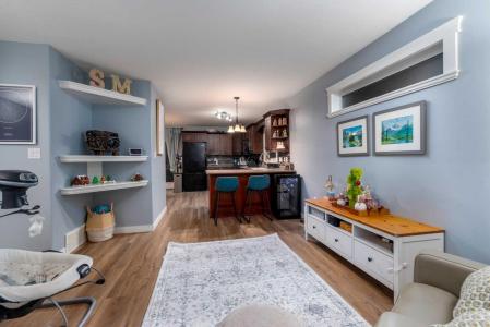 1909 52B AVENUE CLOSE, Lloydminster, アルバータ T9V 2H1, カナダ