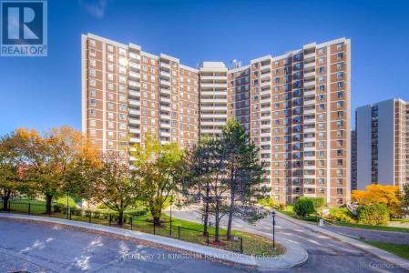 10 EDGECLIFF GOLFWAY, Toronto (flemingdon Park), Ontario M3C 3A3, Canadá