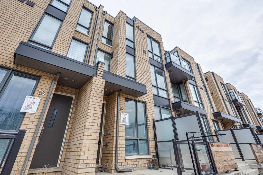 28 TURTLE ISLAND ROAD, Toronto, Ontario M6A 2M5, Canada