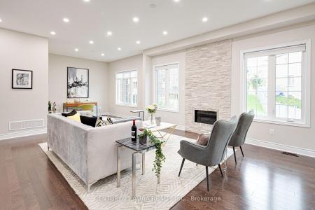 19 MATCH POINT COURT, Aurora, 安大略省 L4G 3J1, 加拿大