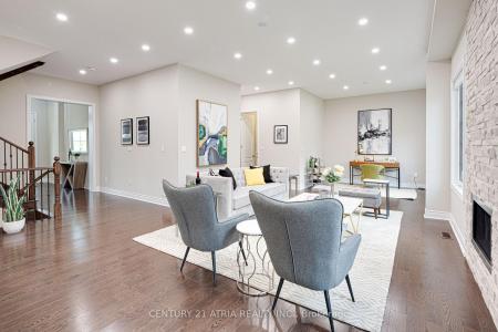 19 MATCH POINT COURT, Aurora, 安大略省 L4G 3J1, 加拿大