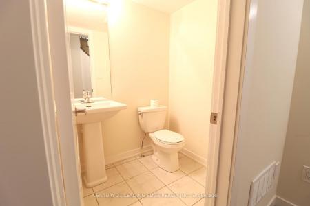 2644 CASTLEGATE CROSSING, Pickering, Ontario L1X 0H8, Canadá