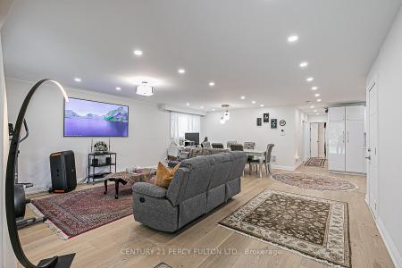 168 RUGGLES AVENUE, Richmond Hill, 온타리오주 L4C 1Y4, 캐나다