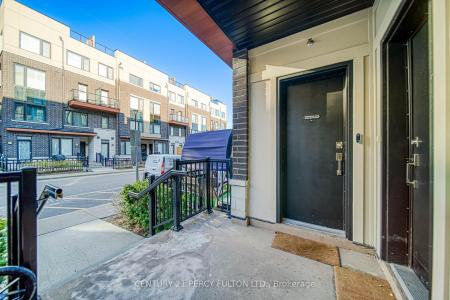 1555 KINGSTON ROAD, Pickering, Ontario L1V 0E9, Canadá