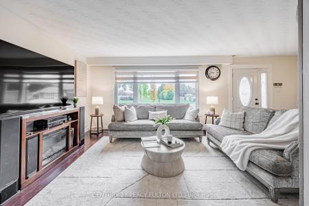 904 SOMERVILLE STREET, Oshawa, 安大略省 L1G 4J7, 加拿大