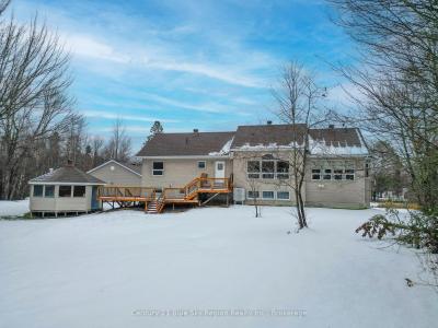 45 CHADBOURNE DRIVE, North Bay, Ontario P1B 8G2, CANADÁ
