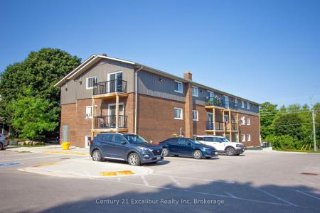 320 QUEEN STREET E, Centre Wellington, Ontario N1M 1T4, Canadá