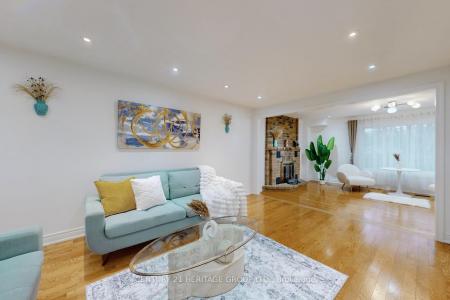 178 WARATAH AVENUE, Newmarket, Ontario L3Y 6R4, Kanada