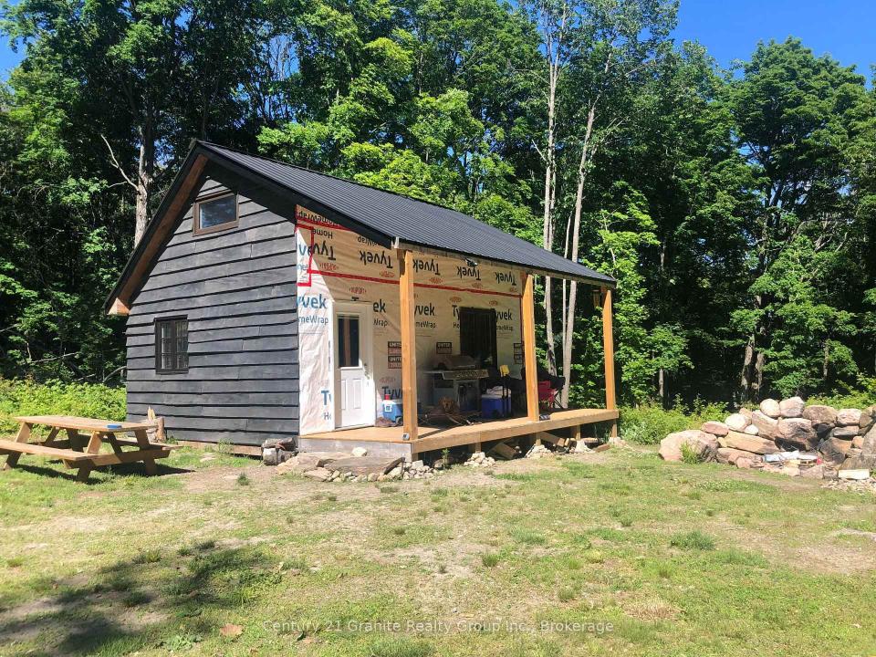 00 ROSS TRAIL, Dysart Et Al, Ontario K0M 1S0, Canada