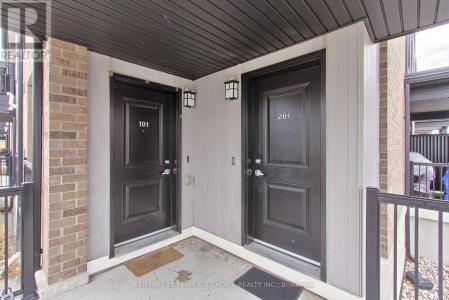 1206 MAIN STREET EAST, Milton (de Dempsey), Ontario L9T 9K6, Canadá