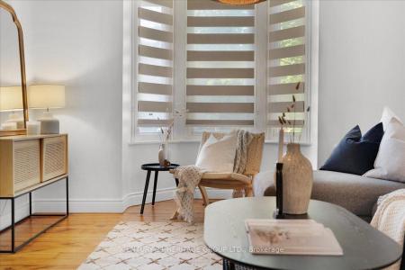 40 EMERALD STREET N, Hamilton, Ontario L8L 5K3, Canada