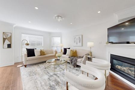 611 HEDDLE CRESCENT, Newmarket, Онтарио L3X 2J5, Канада