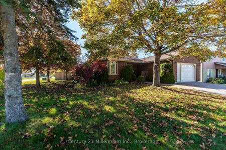 750 BAIRD STREET, Kincardine, Ontario N2Z 1M3, Canada