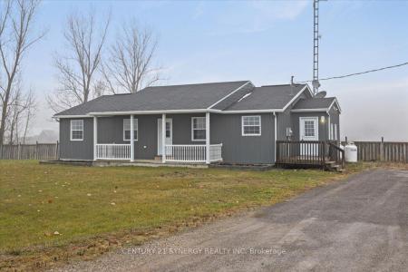 3354 QUEENS LINE, Whitewater Region, Ontario K0J 1V0, Kanada