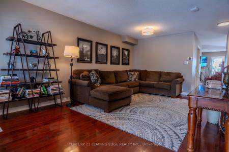 23 NORTHGROVE CRESCENT, Whitby, Ontario L1M 2M9, Canadá