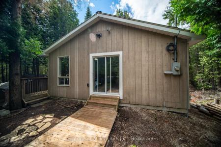 1025 WEST ROAD, Northern Bruce Peninsula, オンタリオ N0H 1W0, カナダ