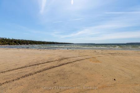 PT 52 HENWOOD STREET, Northern Bruce Peninsula, Ontario N0H 2M0, Kanada